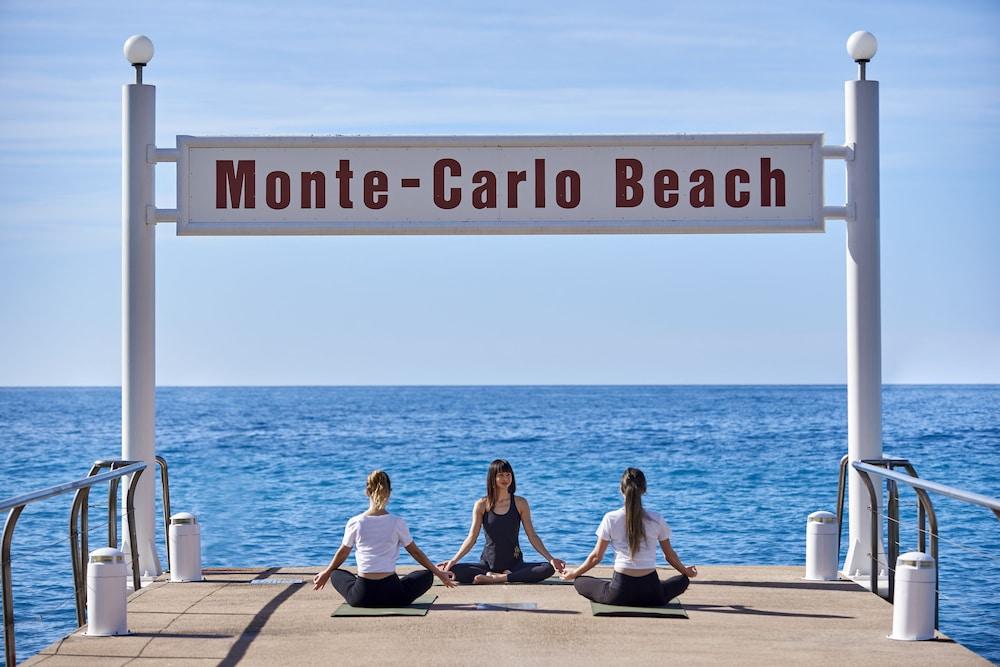 Monte-Carlo Beach Roccabruna Esterno foto